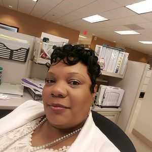 Meet your Posher, Debra